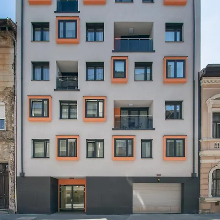 Corvin With Balcony And Ac