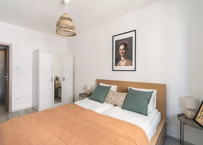 Appartement Corvin With Balcony And Ac *