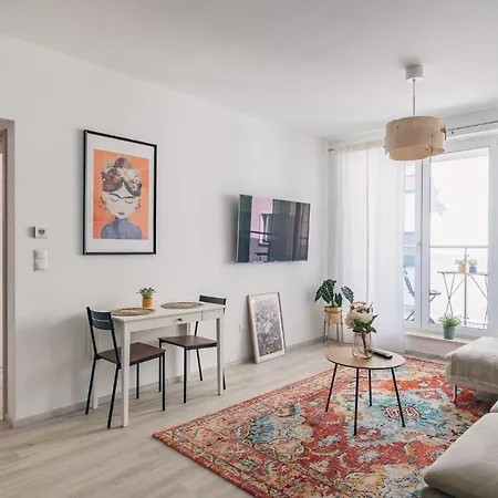 Corvin With Balcony And Ac * Βουδαπέστη